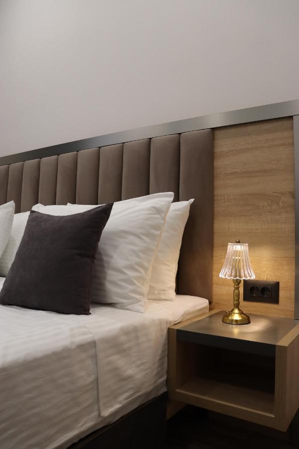 Orion Aparthotel Erevan Esterno foto