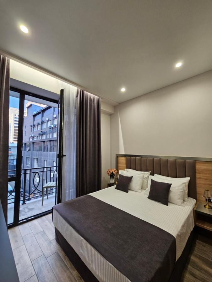 Orion Aparthotel Erevan Esterno foto