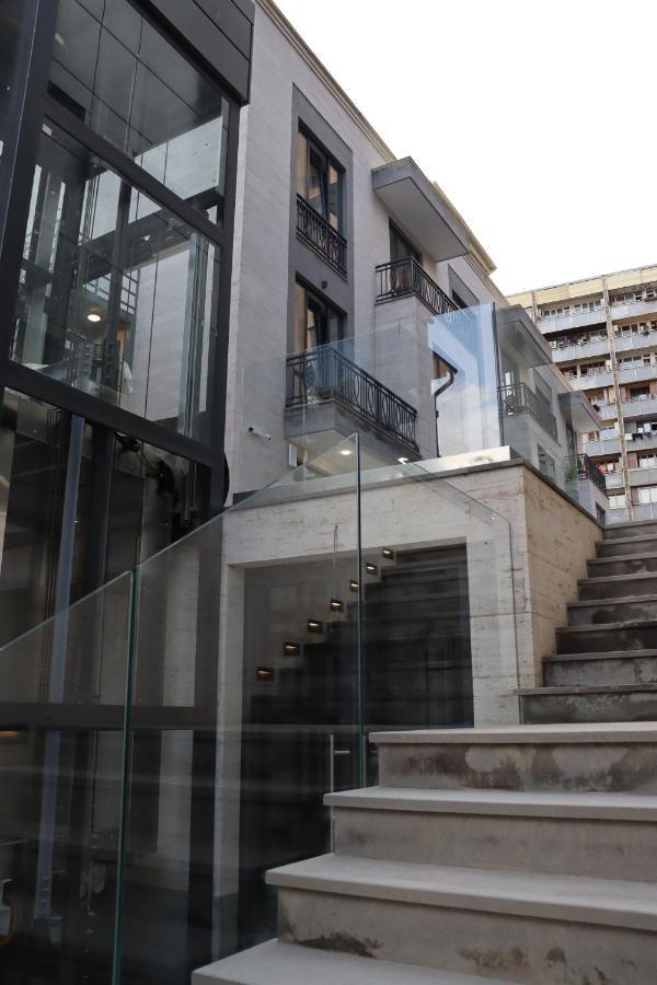 Orion Aparthotel Erevan Esterno foto